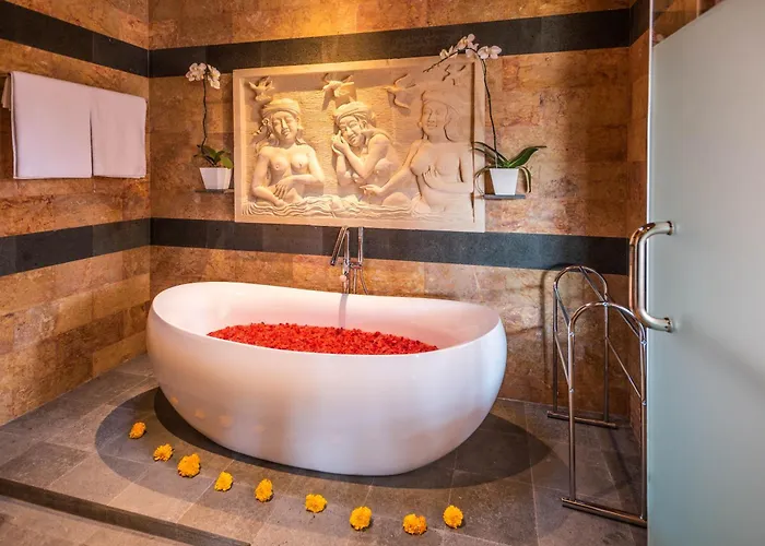 Inspiration - Upscale Near Center Villa *